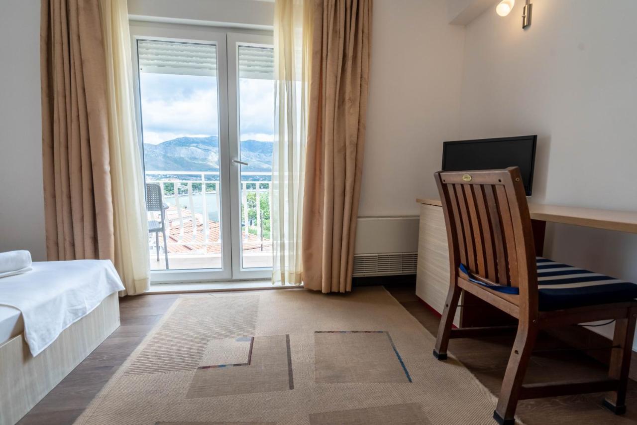 Hotel Pansion Epetium Stobreč Esterno foto
