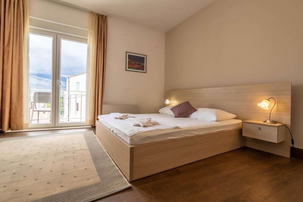 Hotel Pansion Epetium Stobreč Esterno foto
