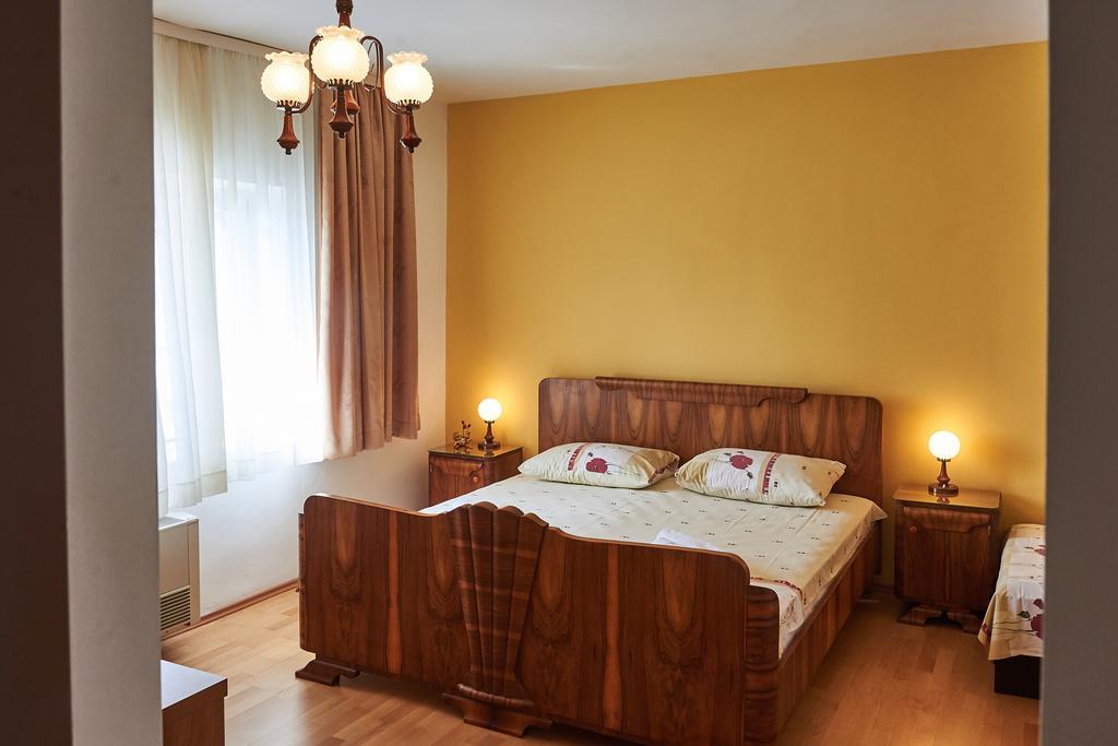 Hotel Pansion Epetium Stobreč Esterno foto