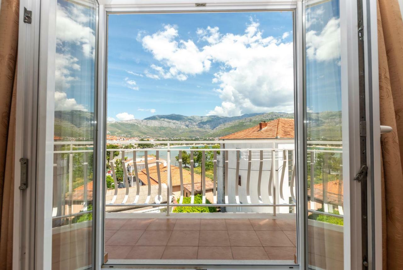 Hotel Pansion Epetium Stobreč Esterno foto